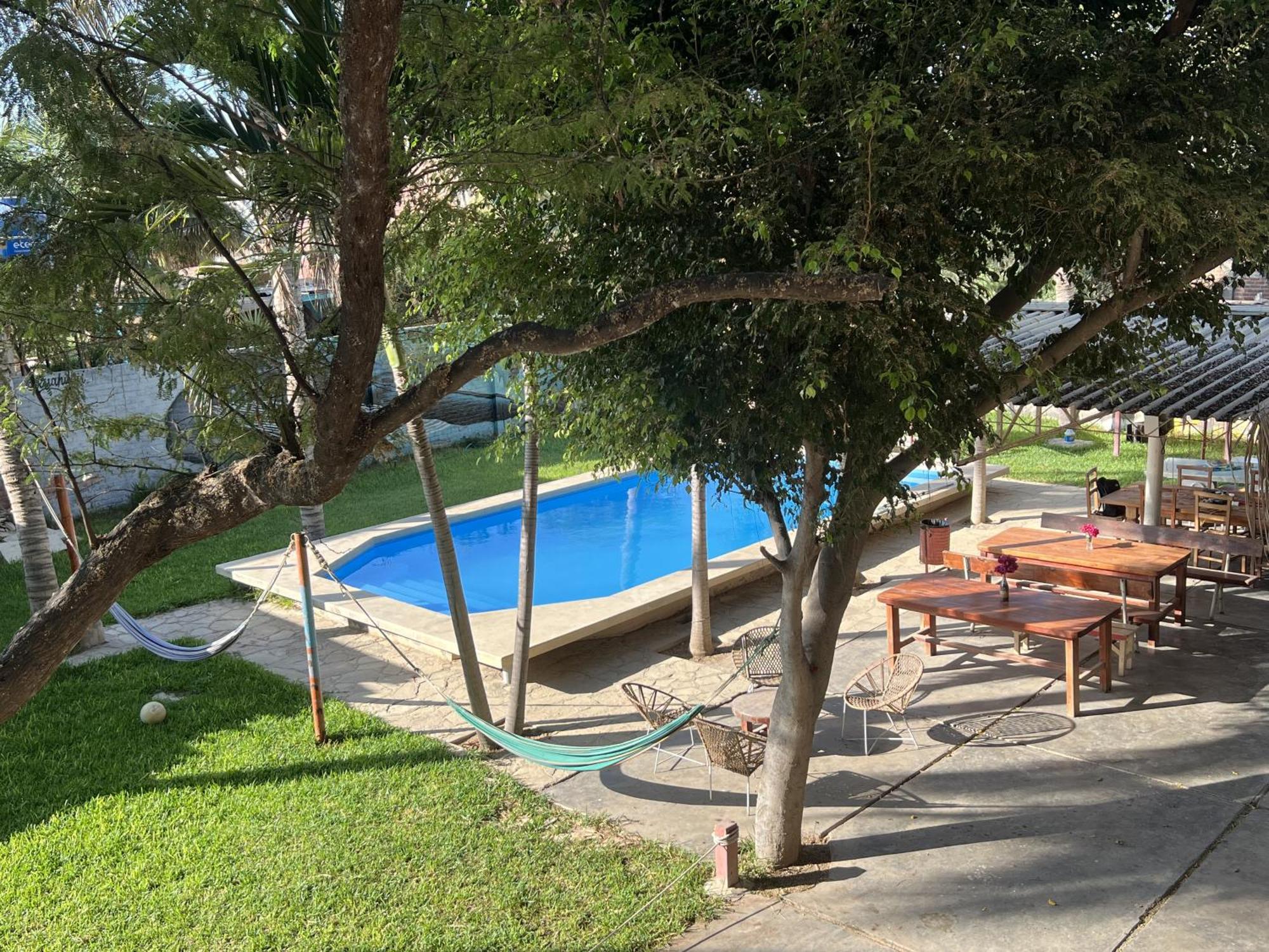 Stone House Mancora Hostel Exterior photo